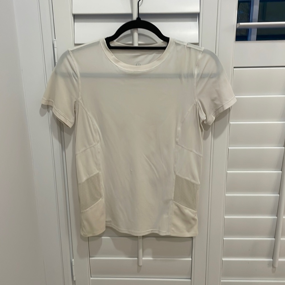 Lululemon white shirt mesh on side